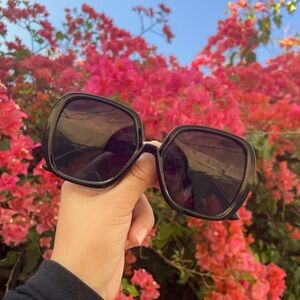 Black shades new with case